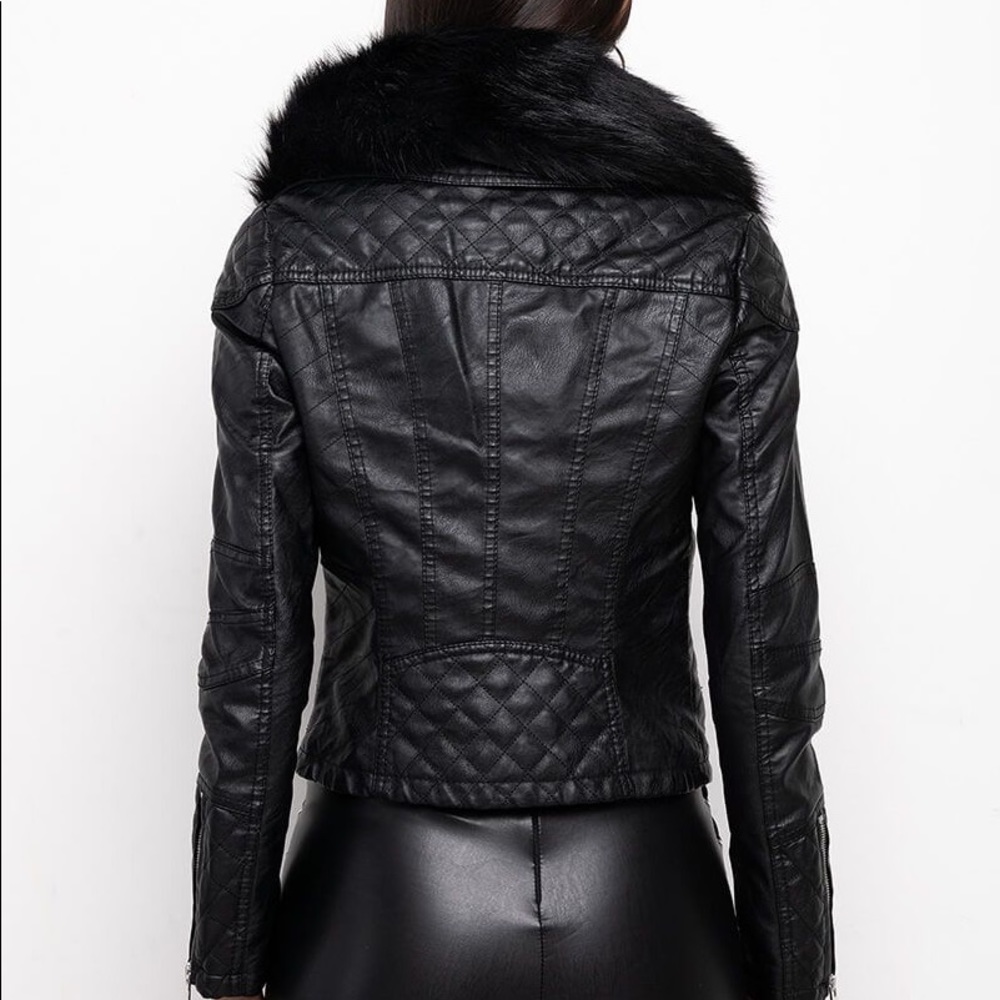 Jacket(brown fur) - Picture 3 of 7